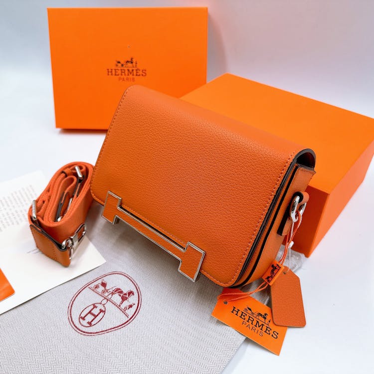 Featured image of post 二手名牌手袋市場：香港買賣攻略與注意事項